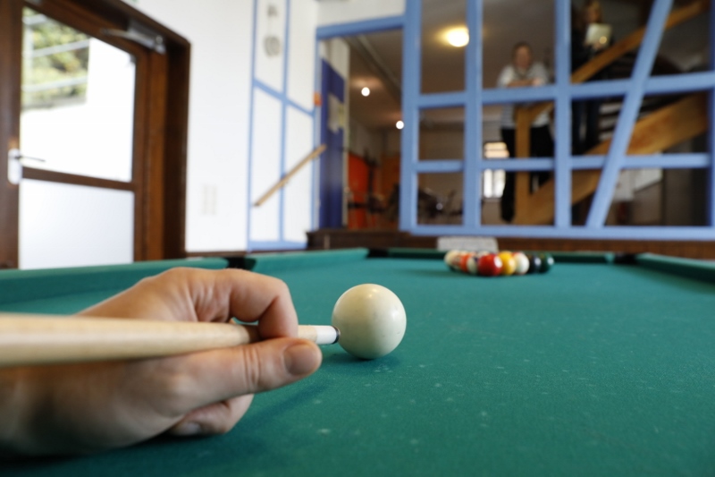 Billardkugeln auf dem Billardtisch